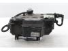 Opel Vivaro 2.0 Diesel 145 Tillsatsmedelstank