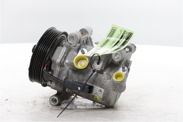 Usagé Pompe clim Opel Vivaro 2.0 Diesel 145 Prix € 181,50 Prix TTC proposé par Snuverink Autodemontage