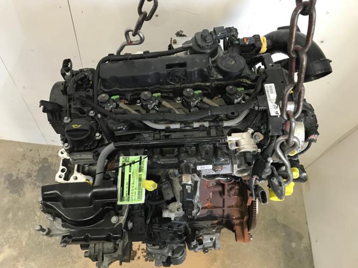Engine from a Opel Vivaro 2.0 Diesel 145 2024