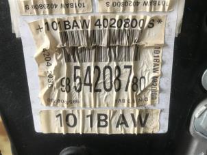 Engine from a Opel Vivaro 2.0 Diesel 145 2024