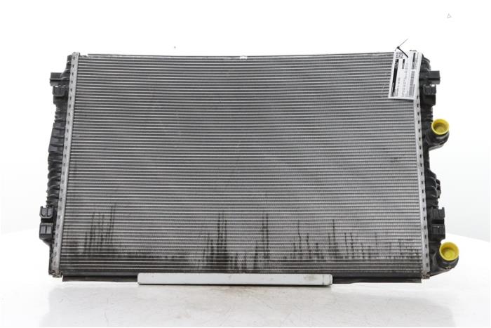 Used Radiator Skoda Kamiq 1.0 TSI 12V Price € 242,00 Inclusive VAT offered by Snuverink Autodemontage
