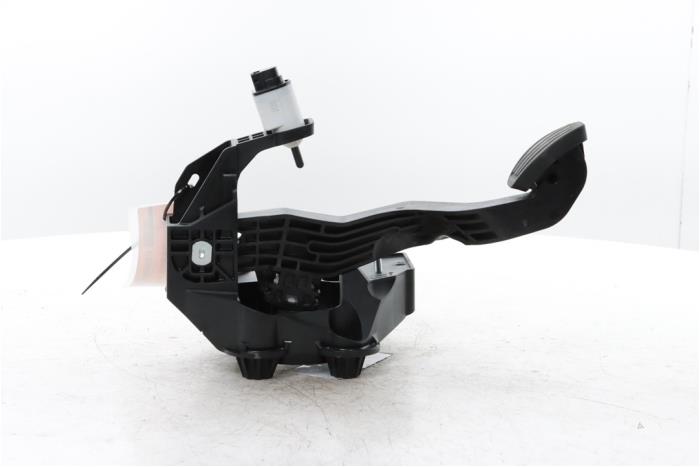 Używane Pedal hamulca Citroen C3 (CB/CC) 1.2 PureTech 100 Cena € 75,00 Procedura marży oferowane przez Snuverink Autodemontage