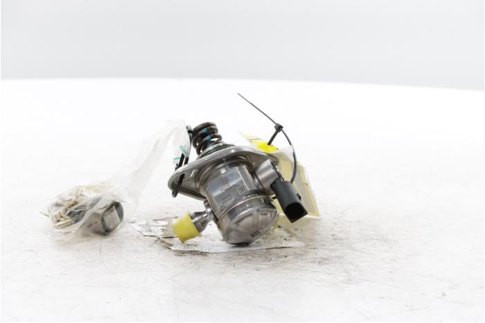 Gebrauchte Kraftstoffpumpe Mechanisch Renault Kangoo Express (RFK) 1.3 TCE 100 16V Preis € 193,60 Mit Mehrwertsteuer angeboten von Snuverink Autodemontage