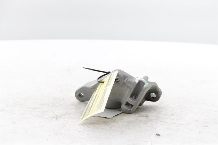 Support dynamo haut d'un Renault Kangoo Express (RFK) 1.3 TCE 100 16V 2023