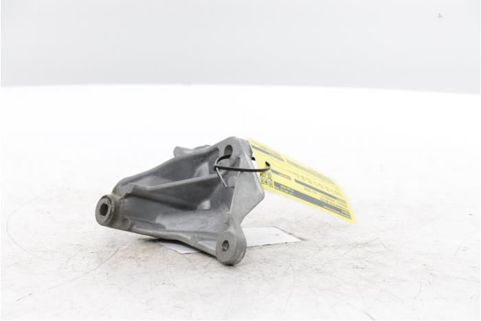 Support dynamo haut d'un Renault Kangoo Express (RFK) 1.3 TCE 100 16V 2023
