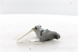 Support dynamo haut d'un Renault Kangoo Express (RFK) 1.3 TCE 100 16V 2023