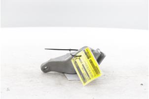Support dynamo haut d'un Renault Kangoo Express (RFK) 1.3 TCE 100 16V 2023