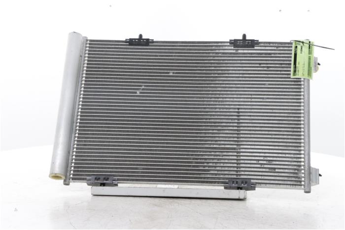 Usagé Condenseur de climatisation Opel Crossland (X) 1.2 Turbo 12V Prix € 100,00 Règlement à la marge proposé par Snuverink Autodemontage