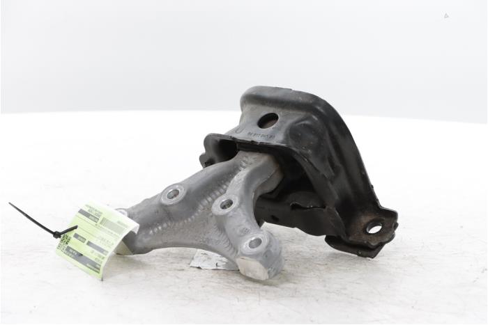 Usagé Support moteur Opel Crossland (X) 1.2 Turbo 12V Prix € 35,00 Règlement à la marge proposé par Snuverink Autodemontage