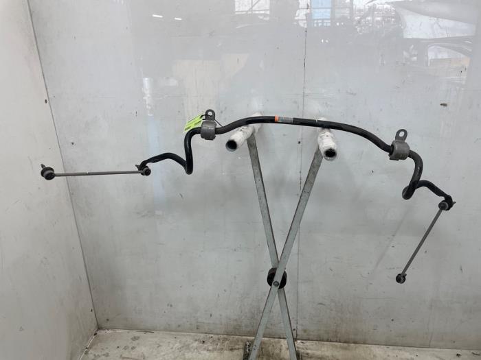 Używane Stabilizator przód Opel Crossland (X) 1.2 Turbo 12V Cena € 85,00 Procedura marży oferowane przez Snuverink Autodemontage