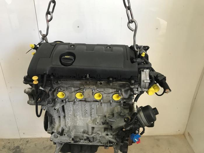 Engine from a Peugeot 207 SW (WE/WU) 1.4 16V Vti 2011