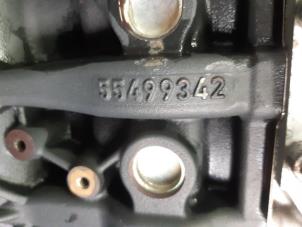 Engine from a Opel Insignia Sports Tourer 2.0 CDTI 16V 2018