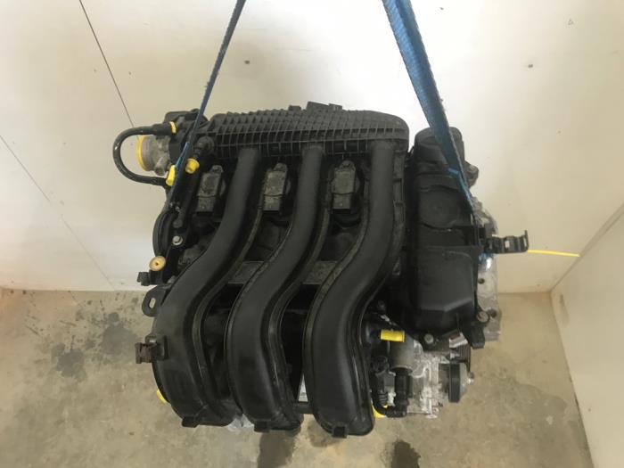 Engine from a Peugeot 208 I (CA/CC/CK/CL) 1.2 Vti 12V PureTech 82 2018