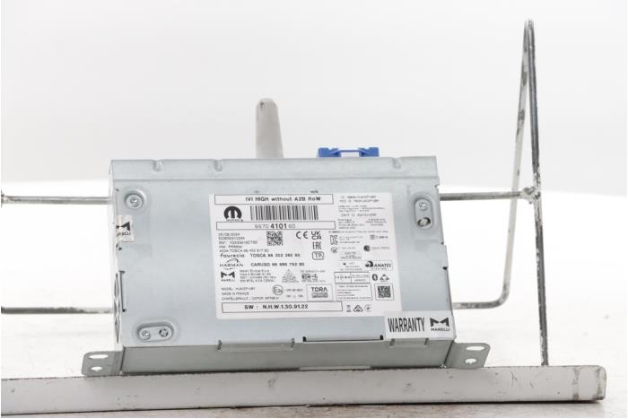 Używane Radio Opel Astra L (F3/FB/FM/FP) Electric 54/58 kWh Cena € 477,95 Z VAT oferowane przez Snuverink Autodemontage