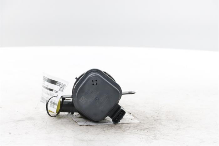 Begagnade Vattenpump Volvo V60 II (ZW) 2.0 T6 16V Plug-in Hybrid AWD Pris € 127,05 Inklusive moms erbjuds av Snuverink Autodemontage