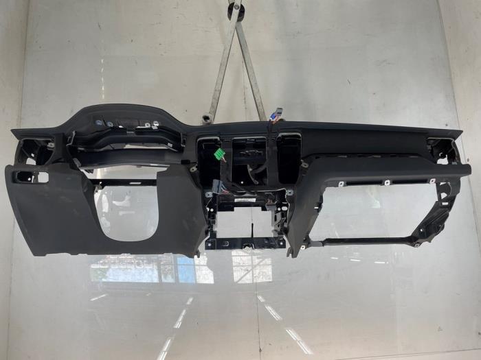Używane Panel Volvo V60 II (ZW) 2.0 T6 16V Plug-in Hybrid AWD Cena € 1.815,00 Z VAT oferowane przez Snuverink Autodemontage