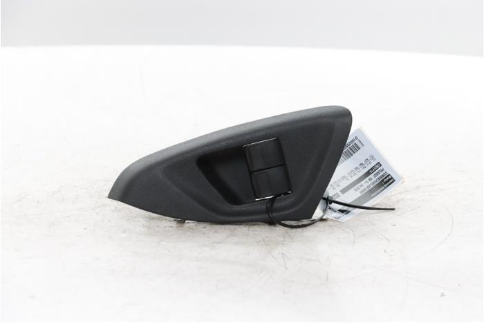 Używane Przelacznik combi okienny Peugeot 108 1.0 12V Cena € 90,00 Procedura marży oferowane przez Snuverink Autodemontage