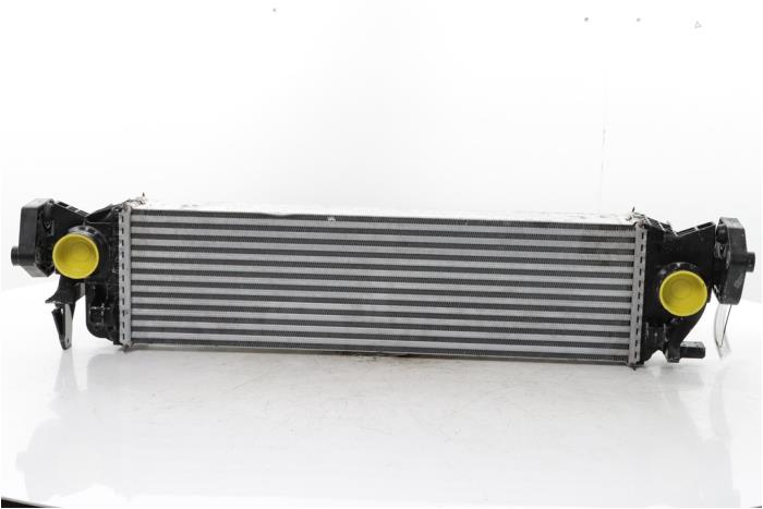 Usados Intercooler Volvo V60 II (ZW) 2.0 T6 16V Plug-in Hybrid AWD Precio de solicitud ofrecido por Snuverink Autodemontage