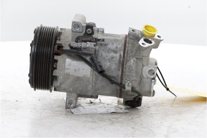 Gebrauchte Klimapumpe Renault Scénic III (JZ) 2.0 16V CVT Preis € 250,00 Margenregelung angeboten von Snuverink Autodemontage