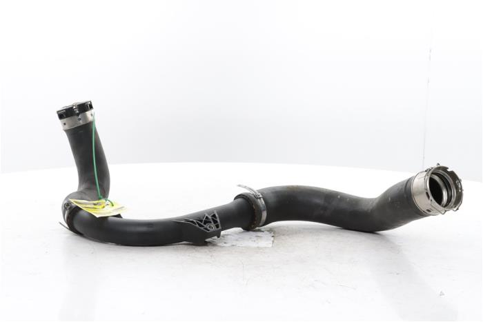 Gebrauchte Intercooler Schlauch Renault Clio V (RJAB) 1.0 TCe 90 12V Preis € 215,00 Margenregelung angeboten von Snuverink Autodemontage