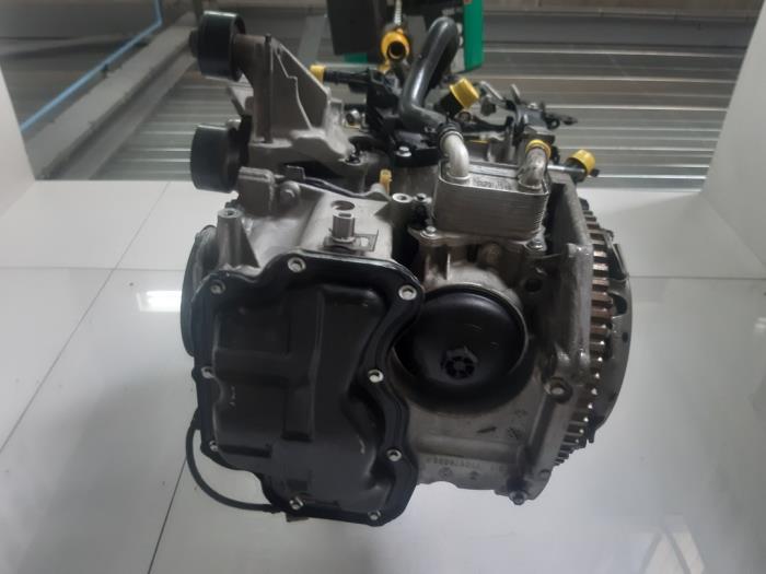 Engine from a Renault Captur I (2R) 0.9 Energy TCE 12V 2013