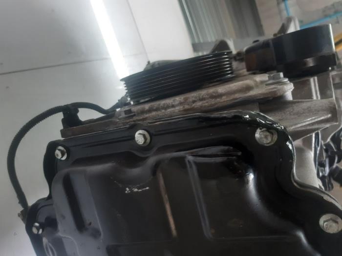 Engine from a Renault Captur I (2R) 0.9 Energy TCE 12V 2013