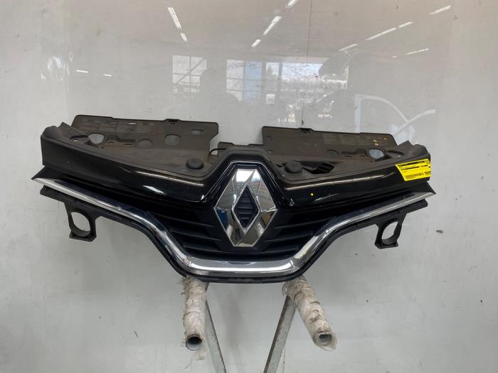 Używane Grill Renault Captur I (2R) 0.9 Energy TCE 12V Cena € 80,00 Procedura marży oferowane przez Snuverink Autodemontage