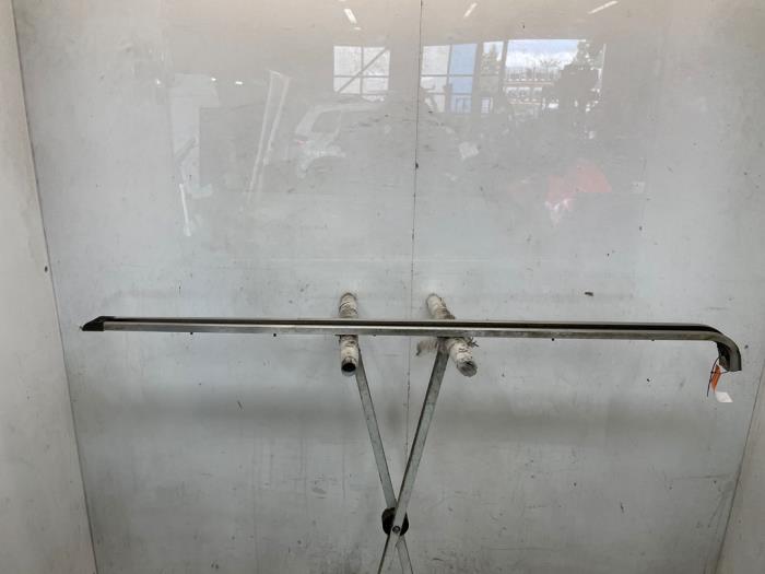 Air filter bracket