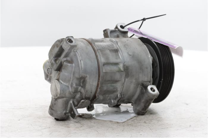 Klimapumpe van een Fiat 500X (334) 1.3 FireFly Turbo 150 16V 2022