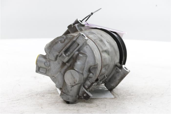Klimapumpe van een Fiat 500X (334) 1.3 FireFly Turbo 150 16V 2022