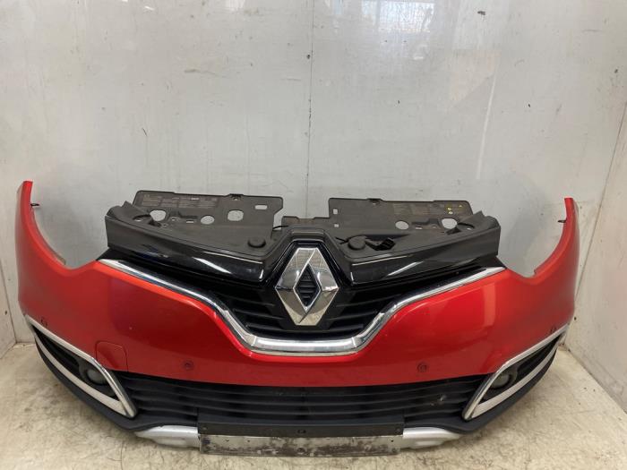 Usados Parachoques Renault Captur I (2R) 0.9 Energy TCE 12V Precio € 500,00 Norma de margen ofrecido por Snuverink Autodemontage