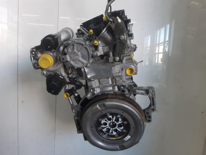 Engine from a Fiat 600 (365) 1.2 Hybrid 145 2026
