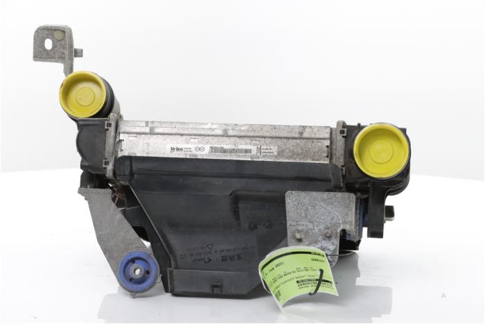 Usados Intercooler Opel Combo Cargo 1.5 CDTI 100 Precio € 55,00 Norma de margen ofrecido por Snuverink Autodemontage