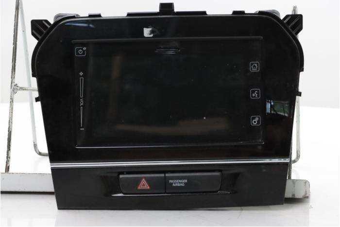 Usados Pantalla interior Suzuki Vitara (LY/MY) 1.4 S Turbo 16V AllGrip Precio € 425,00 Norma de margen ofrecido por Snuverink Autodemontage