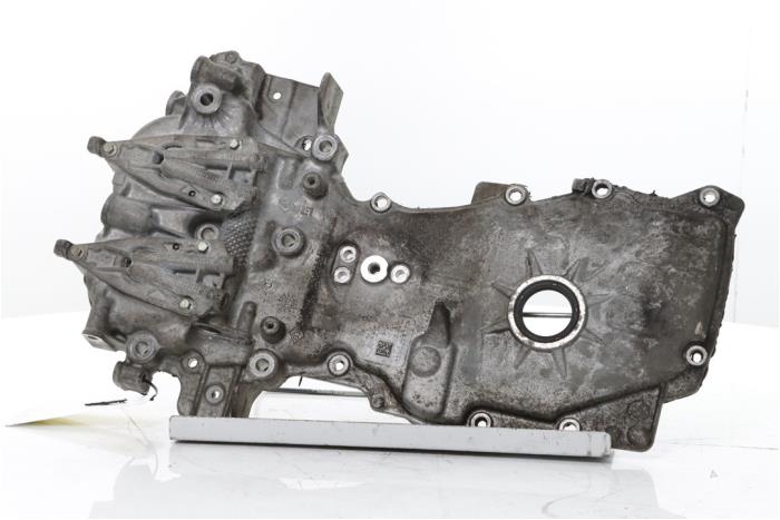 Usagé Couvercle de distribution Nissan Qashqai (J11) 1.2 DIG-T 16V Prix € 170,00 Règlement à la marge proposé par Snuverink Autodemontage