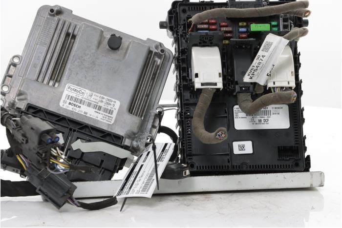 Used Engine management computer Ford Transit Connect (PJ2) 1.5 EcoBlue Price on request offered by Snuverink Autodemontage