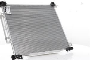 Klima Kondensor van een Land Rover Defender II 2.0 16V P300e 2025