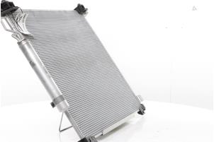Klima Kondensor van een Land Rover Defender II 2.0 16V P300e 2025