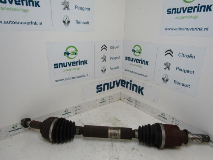 Gebrauchte Antriebswelle links vorne Renault Scénic II (JM) 1.5 dCi 100 Preis € 10,33 Margenregelung angeboten von Snuverink Autodemontage