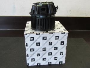 Used Heating and ventilation fan motor Citroen C3 Price € 90,75 Inclusive VAT offered by Snuverink Autodemontage