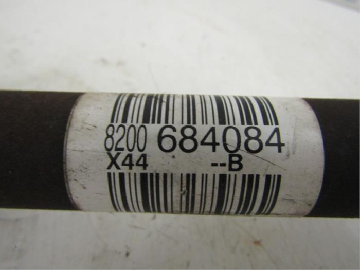 Front drive shaft, right from a Renault Twingo II (CN) 1.2 2009