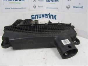 Used Air box Renault Kangoo Express (FC) 1.5 dCi 60 Price € 50,00 Margin scheme offered by Snuverink Autodemontage