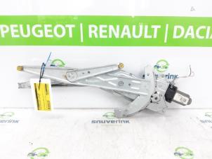 Usagé Mécanique vitre 2portes avant gauche Renault Kangoo Express (FC) 1.5 dCi 68 Prix € 30,00 Règlement à la marge proposé par Snuverink Autodemontage