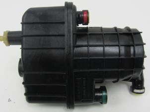 Used Fuel filter housing Renault Clio III (BR/CR) 1.5 dCi 85 Price on request offered by Snuverink Autodemontage