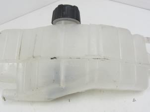 Used Expansion vessel Renault Clio III (BR/CR) 1.5 dCi 75 FAP Price on request offered by Snuverink Autodemontage