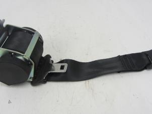 Used Rear seatbelt, left Peugeot 308 (4A/C) 1.6 VTI 16V Price € 65,00 Margin scheme offered by Snuverink Autodemontage