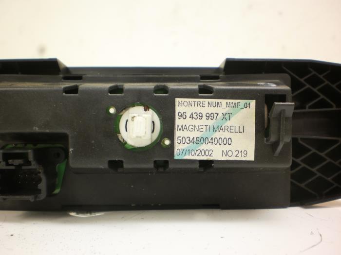 Clock Citroen C3 1.4 96439997XT MAG MAR