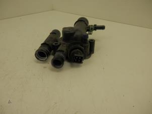 Used Thermostat housing Renault Trafic New (FL) 1.9 dCi 100 16V Price on request offered by Snuverink Autodemontage