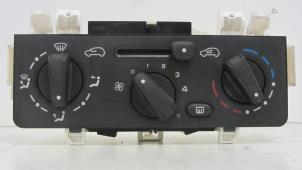 Używane Panel sterowania nagrzewnicy Citroen C2 (JM) 1.6 16V VTR Cena € 40,00 Procedura marży oferowane przez Snuverink Autodemontage