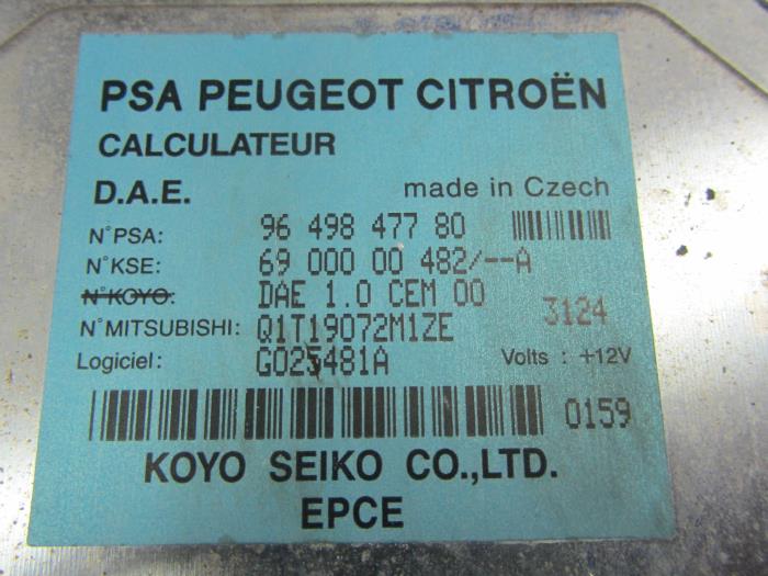 Ordinateur direction assistée d'un Peugeot 307 SW (3H) 1.6 16V 2004